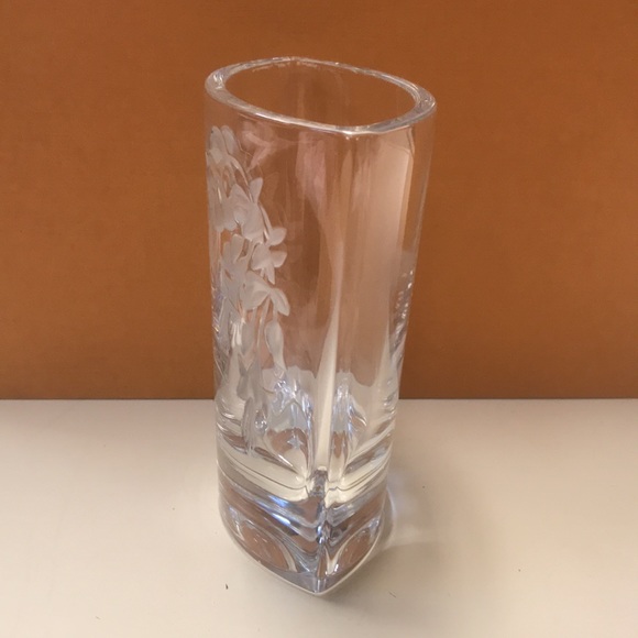 Vintage Lead Crystal Etched Hummingbird Vase - Picture 5 of 6